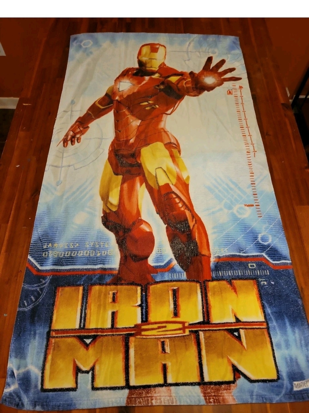 Iron man 2 Beach Towel 2010 Marvel Movie Excellent Pre-owned Condition 53"x28
